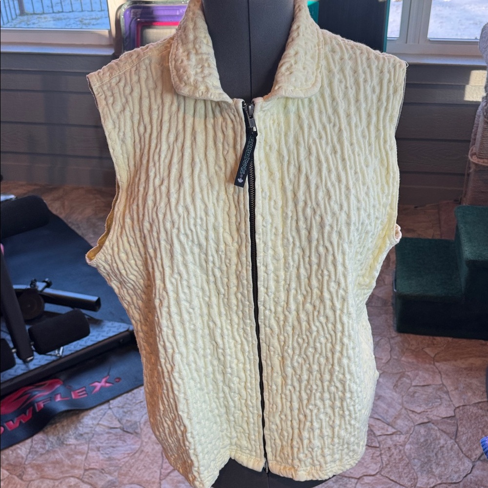 Ezze Wear Vest Women's Yellow Quilted Vest Size XL